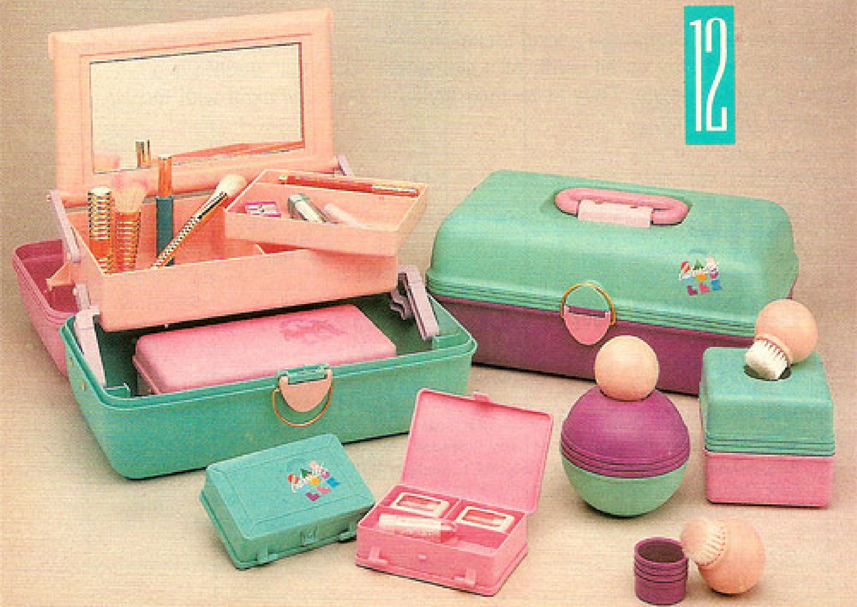15 Old Caboodles Cases That You Know You Filled With Lip Smackers